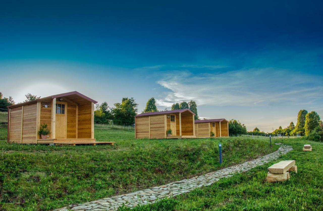 Camp The Sunrise Hill Hotel Pivka Exterior photo